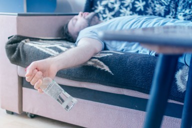 Вывод из запоя в Роговской